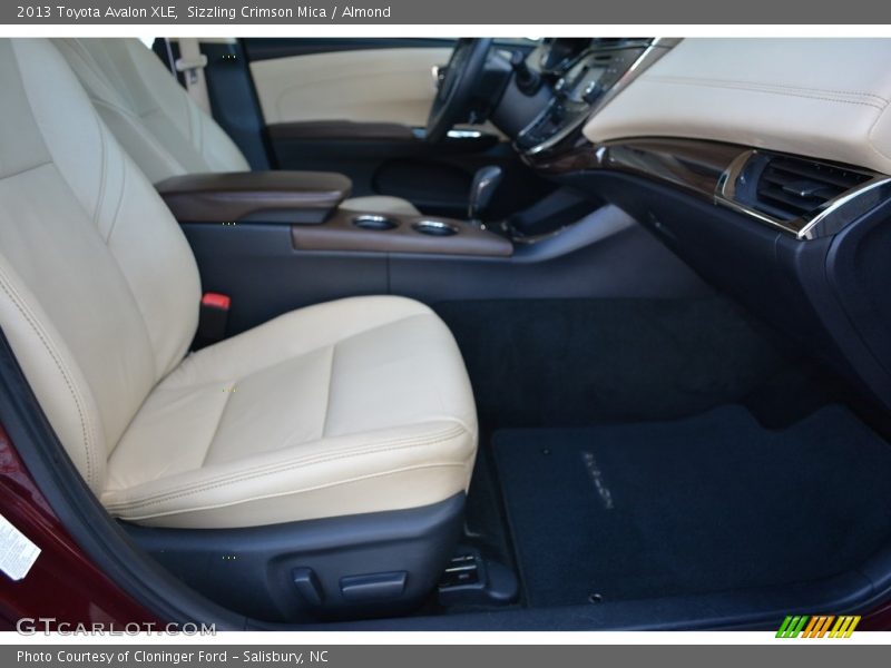 Sizzling Crimson Mica / Almond 2013 Toyota Avalon XLE