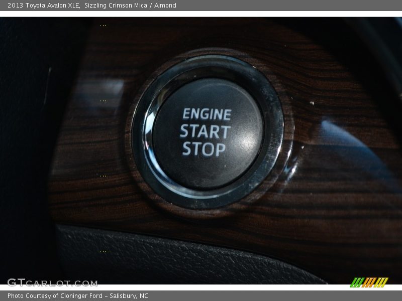 Sizzling Crimson Mica / Almond 2013 Toyota Avalon XLE