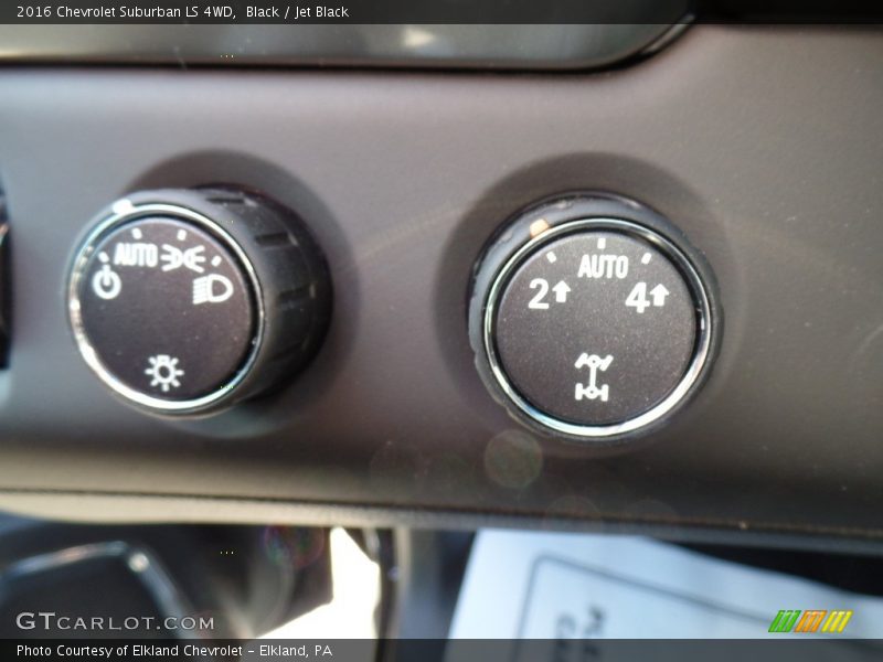Black / Jet Black 2016 Chevrolet Suburban LS 4WD