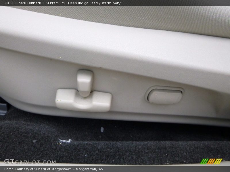 Deep Indigo Pearl / Warm Ivory 2012 Subaru Outback 2.5i Premium