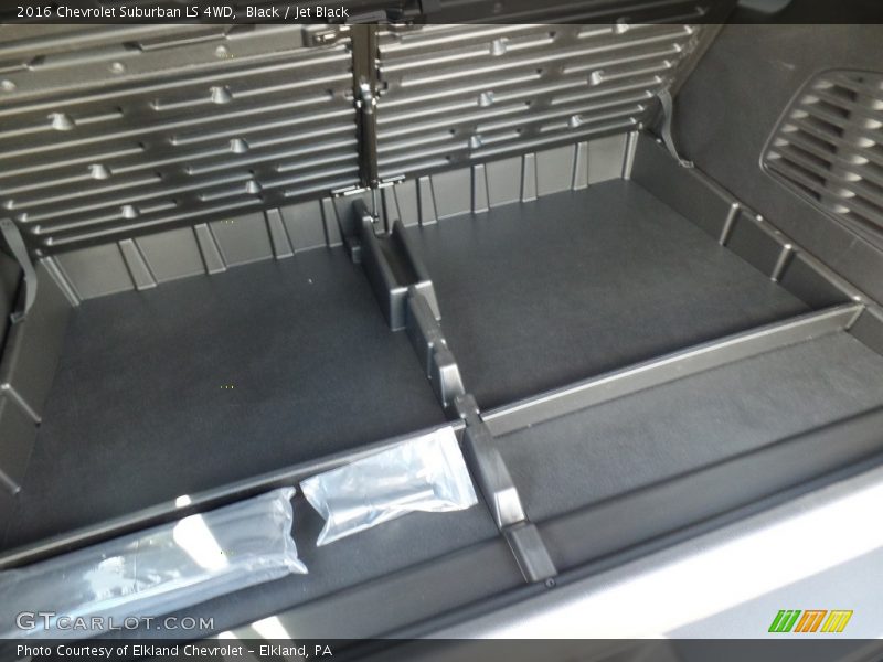 Black / Jet Black 2016 Chevrolet Suburban LS 4WD