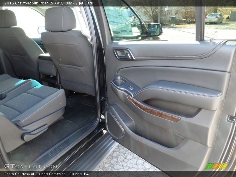 Black / Jet Black 2016 Chevrolet Suburban LS 4WD