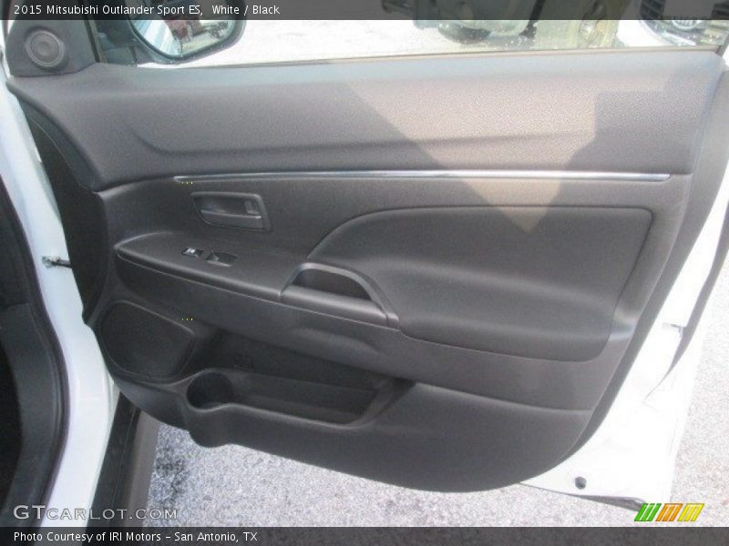 White / Black 2015 Mitsubishi Outlander Sport ES