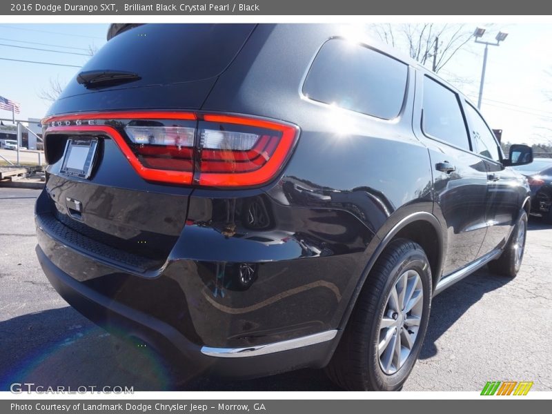 Brilliant Black Crystal Pearl / Black 2016 Dodge Durango SXT