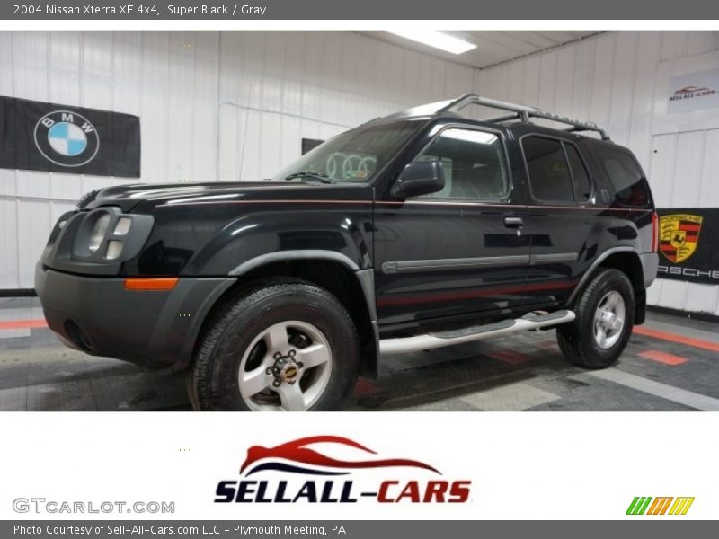 Super Black / Gray 2004 Nissan Xterra XE 4x4