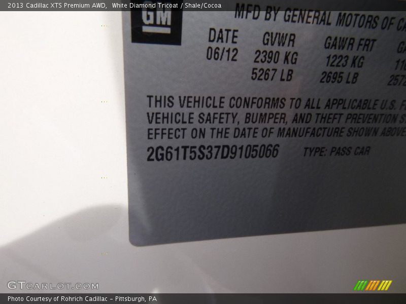 White Diamond Tricoat / Shale/Cocoa 2013 Cadillac XTS Premium AWD
