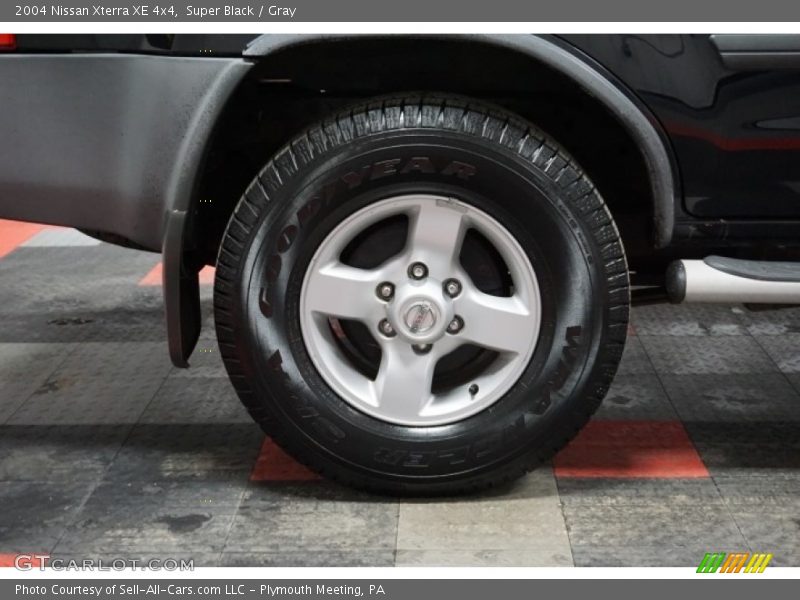 Super Black / Gray 2004 Nissan Xterra XE 4x4