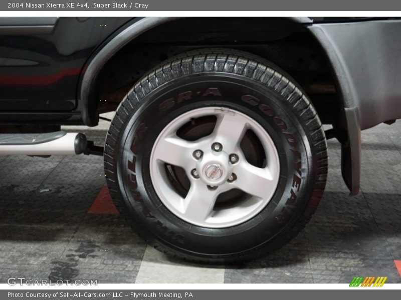 Super Black / Gray 2004 Nissan Xterra XE 4x4