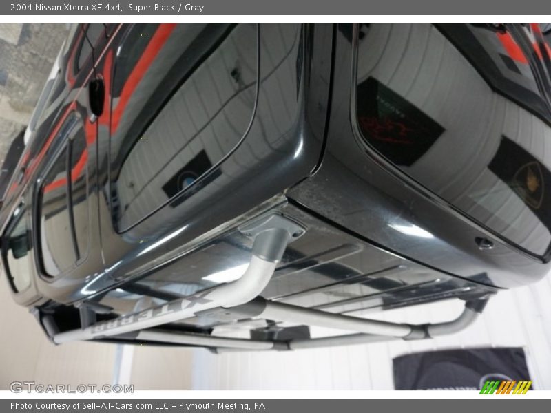 Super Black / Gray 2004 Nissan Xterra XE 4x4