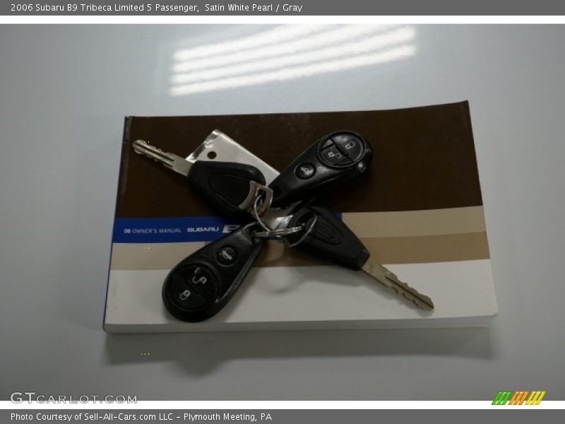 Satin White Pearl / Gray 2006 Subaru B9 Tribeca Limited 5 Passenger