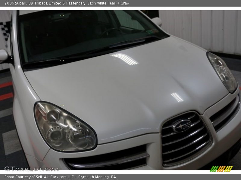 Satin White Pearl / Gray 2006 Subaru B9 Tribeca Limited 5 Passenger