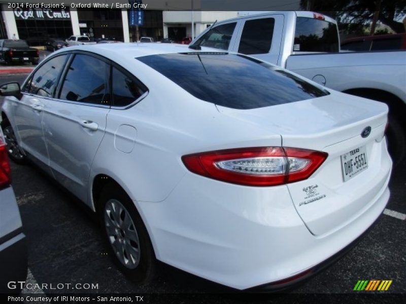 Oxford White / Earth Gray 2014 Ford Fusion S