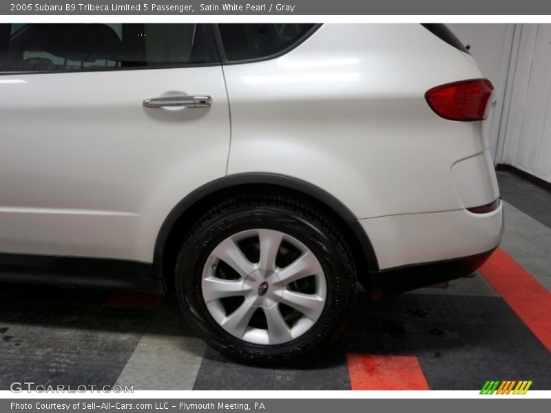 Satin White Pearl / Gray 2006 Subaru B9 Tribeca Limited 5 Passenger