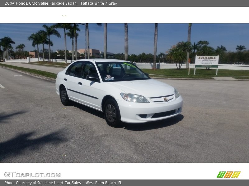 Front 3/4 View of 2004 Civic Value Package Sedan