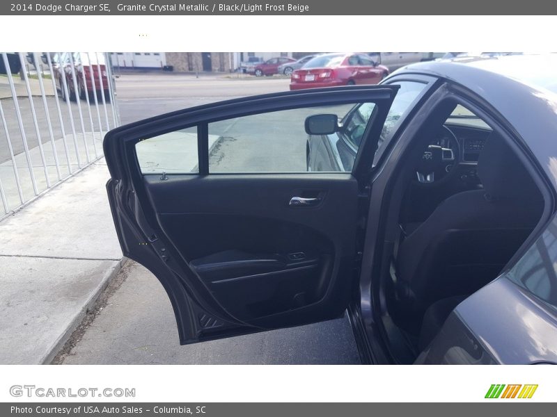 Granite Crystal Metallic / Black/Light Frost Beige 2014 Dodge Charger SE