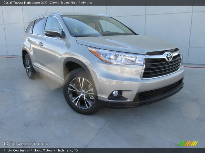 Creme Brulee Mica / Almond 2016 Toyota Highlander XLE