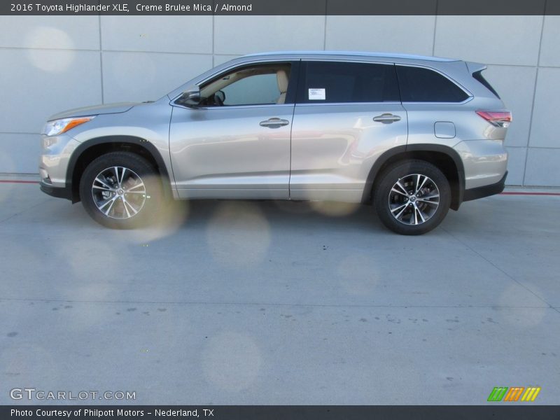 Creme Brulee Mica / Almond 2016 Toyota Highlander XLE