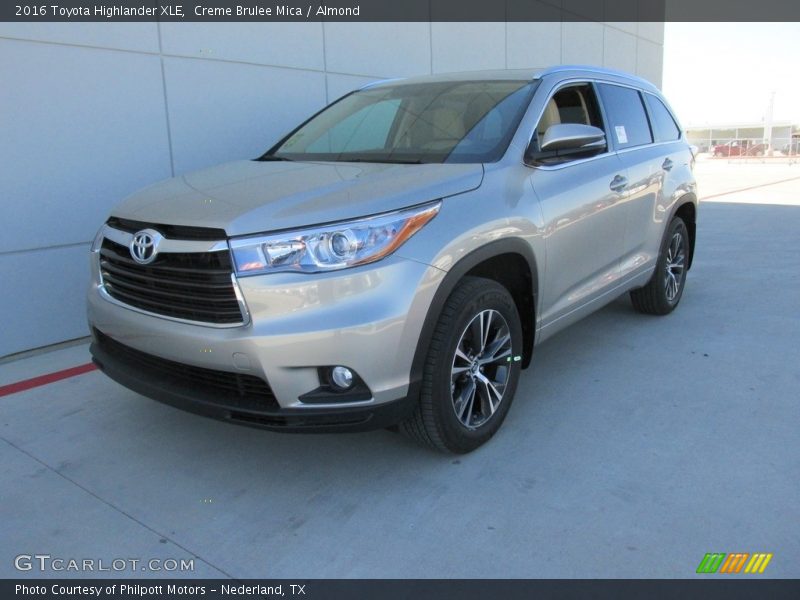Creme Brulee Mica / Almond 2016 Toyota Highlander XLE