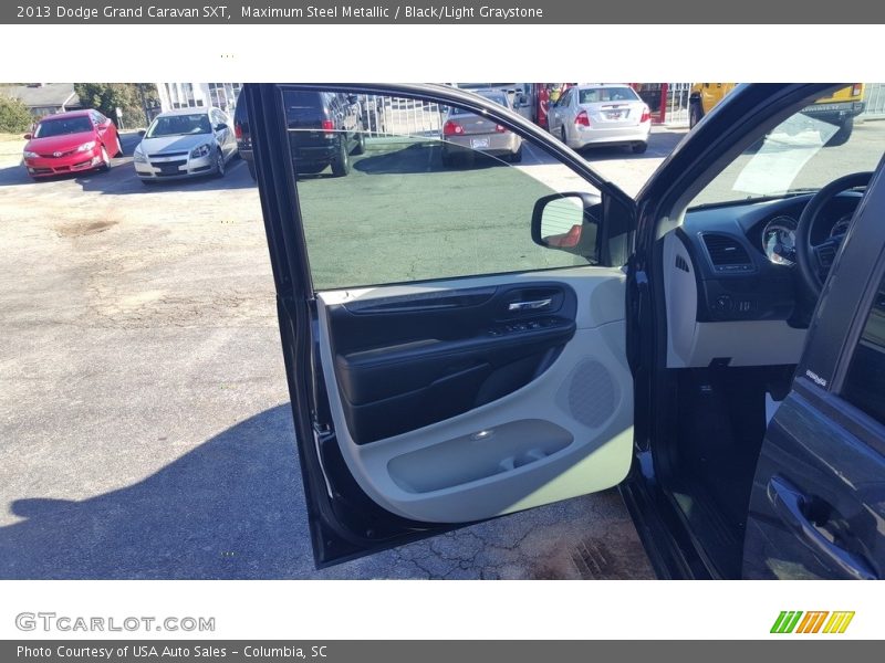 Maximum Steel Metallic / Black/Light Graystone 2013 Dodge Grand Caravan SXT