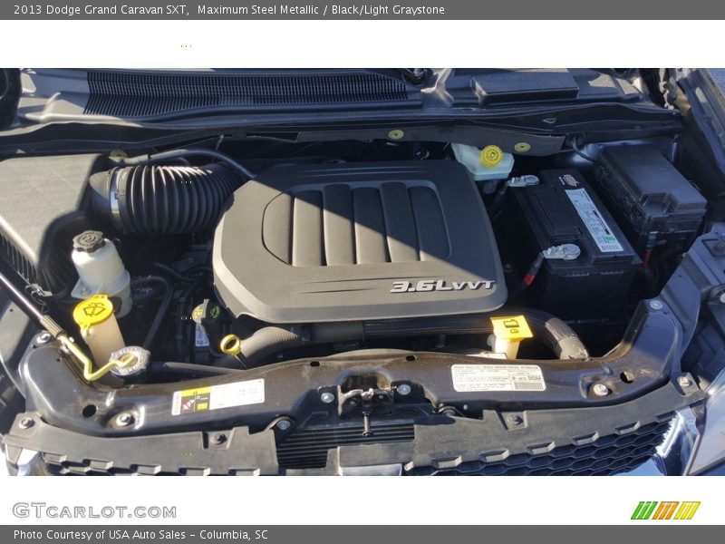Maximum Steel Metallic / Black/Light Graystone 2013 Dodge Grand Caravan SXT