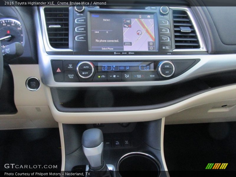 Creme Brulee Mica / Almond 2016 Toyota Highlander XLE