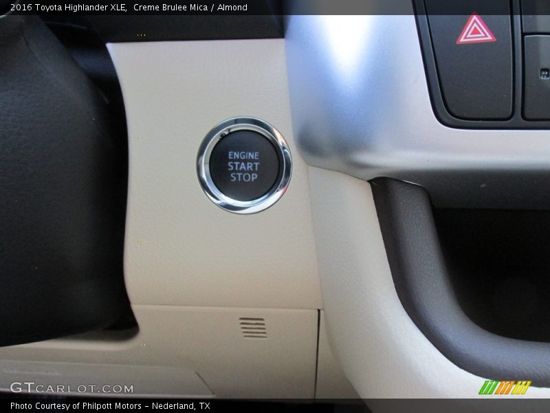 Creme Brulee Mica / Almond 2016 Toyota Highlander XLE