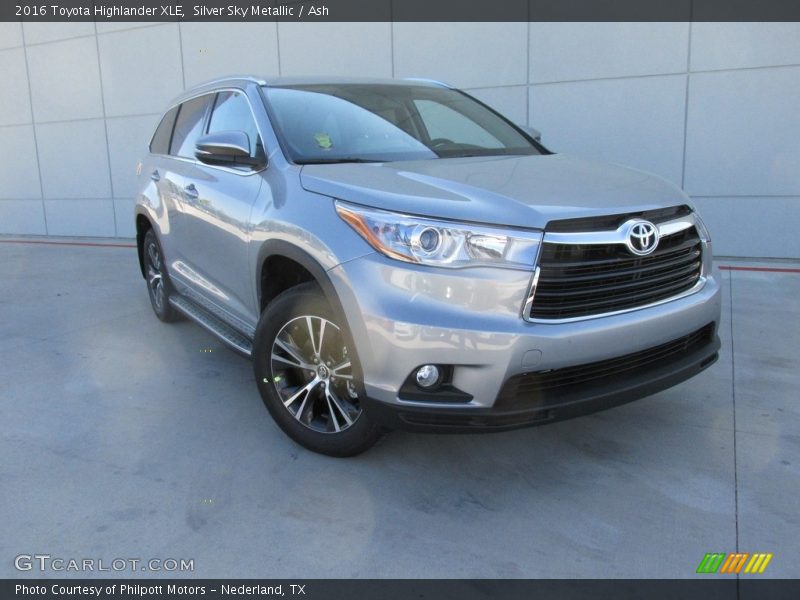 Silver Sky Metallic / Ash 2016 Toyota Highlander XLE