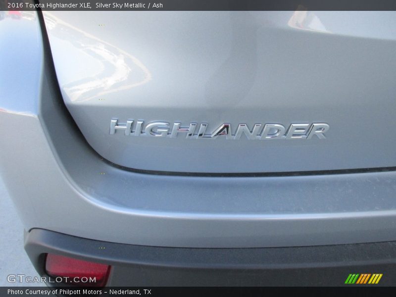 Silver Sky Metallic / Ash 2016 Toyota Highlander XLE