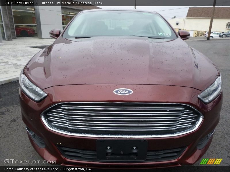 Bronze Fire Metallic / Charcoal Black 2016 Ford Fusion SE