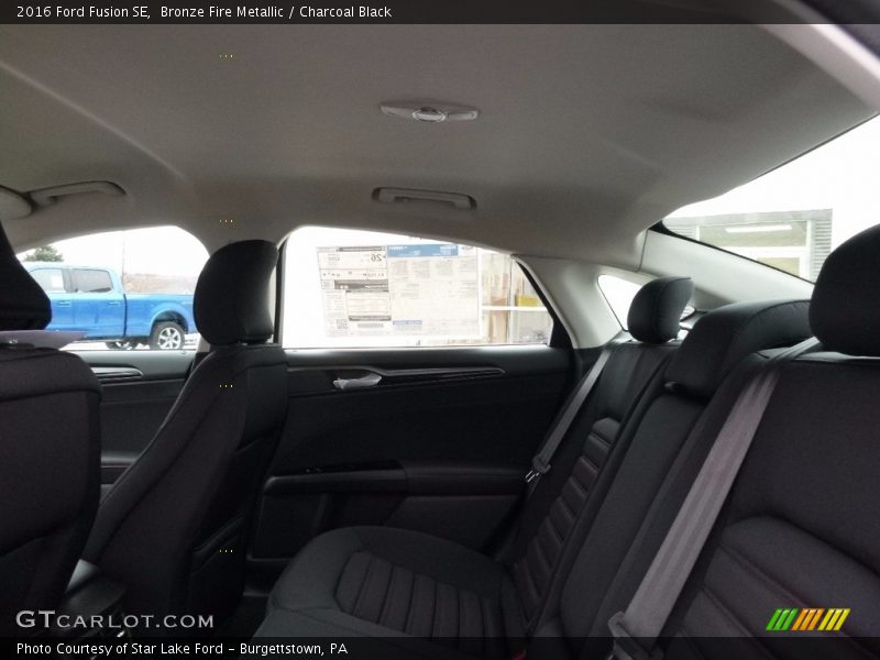 Bronze Fire Metallic / Charcoal Black 2016 Ford Fusion SE