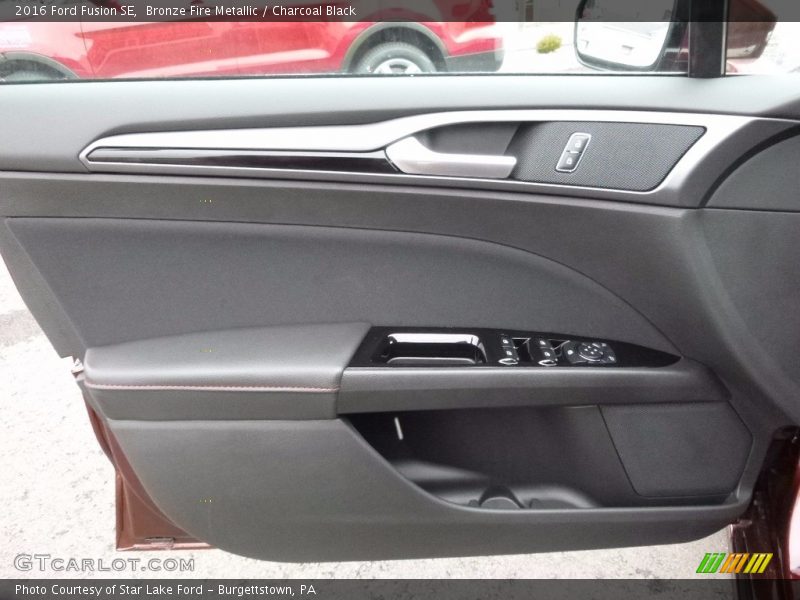 Bronze Fire Metallic / Charcoal Black 2016 Ford Fusion SE
