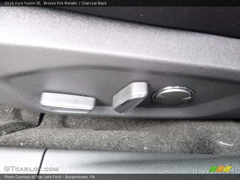 Bronze Fire Metallic / Charcoal Black 2016 Ford Fusion SE