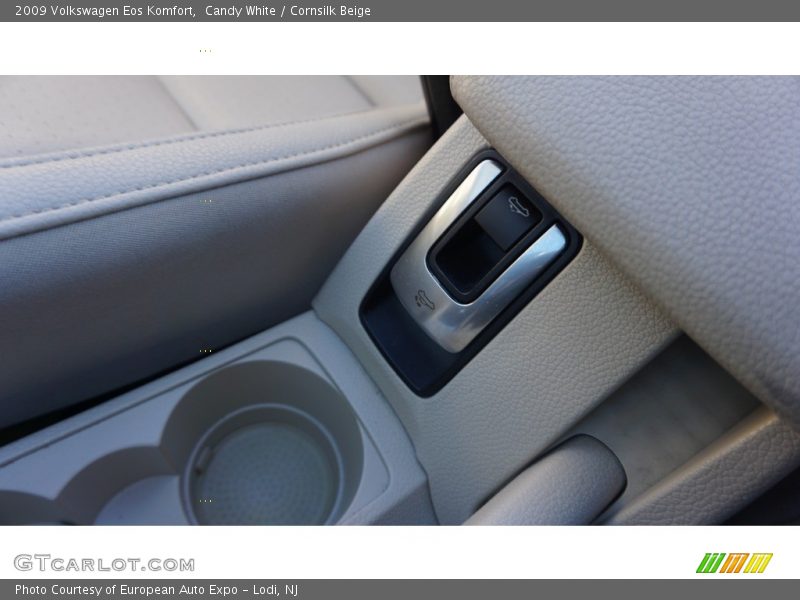 Candy White / Cornsilk Beige 2009 Volkswagen Eos Komfort