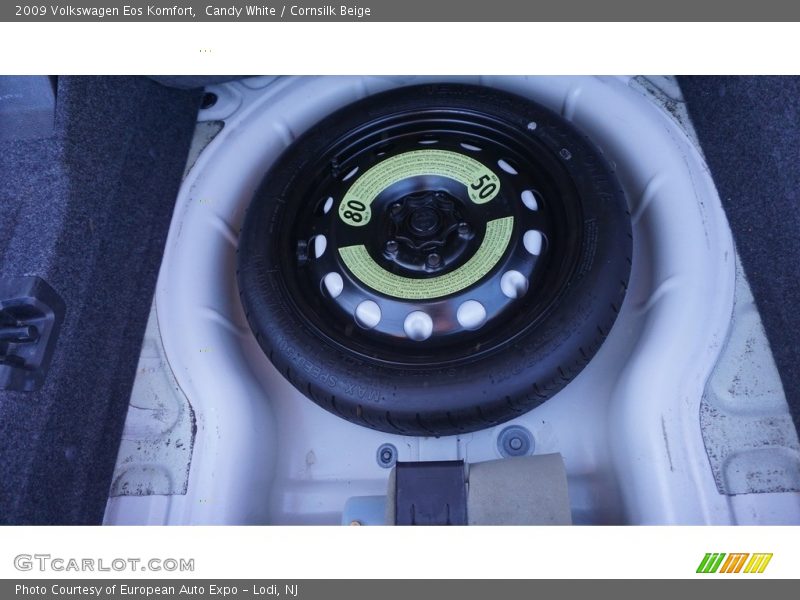Candy White / Cornsilk Beige 2009 Volkswagen Eos Komfort