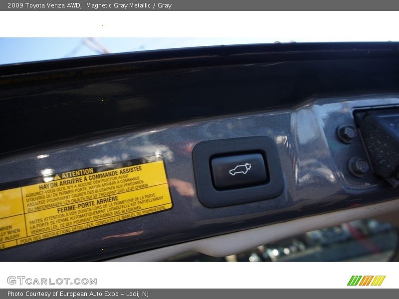 Magnetic Gray Metallic / Gray 2009 Toyota Venza AWD