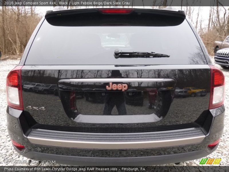 Black / Light Pebble Beige/Dark Slate Gray 2016 Jeep Compass Sport 4x4