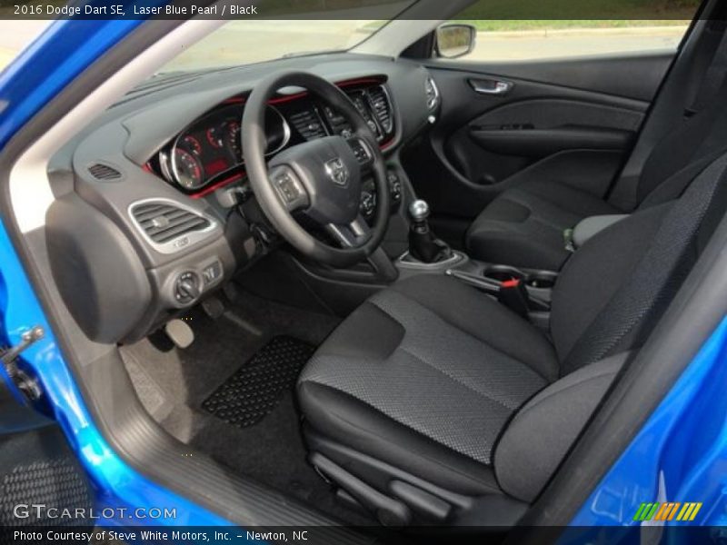 Laser Blue Pearl / Black 2016 Dodge Dart SE