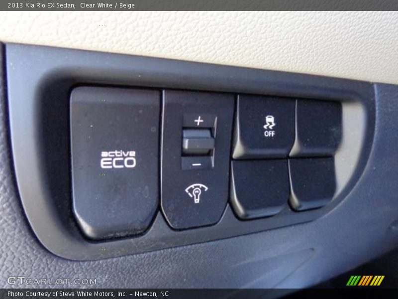 Clear White / Beige 2013 Kia Rio EX Sedan