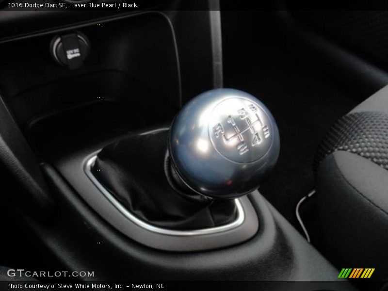 Laser Blue Pearl / Black 2016 Dodge Dart SE