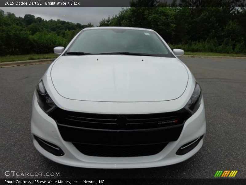 Bright White / Black 2015 Dodge Dart SE