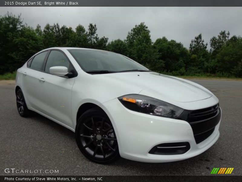 Bright White / Black 2015 Dodge Dart SE