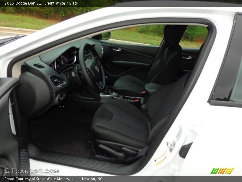 Bright White / Black 2015 Dodge Dart SE