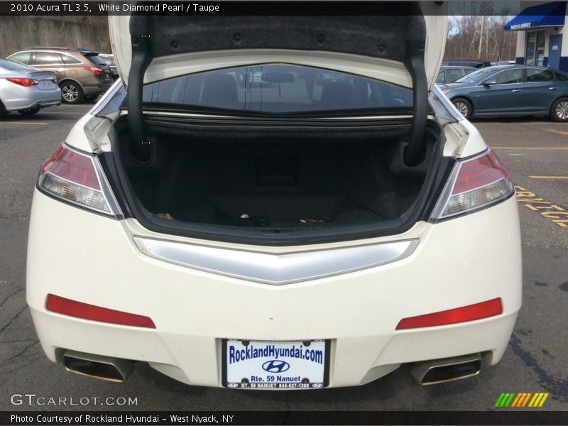 White Diamond Pearl / Taupe 2010 Acura TL 3.5