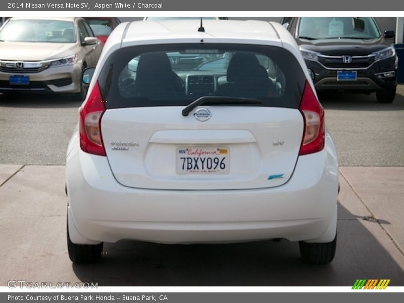 Aspen White / Charcoal 2014 Nissan Versa Note SV