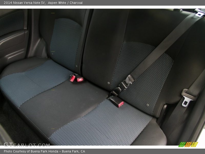 Aspen White / Charcoal 2014 Nissan Versa Note SV