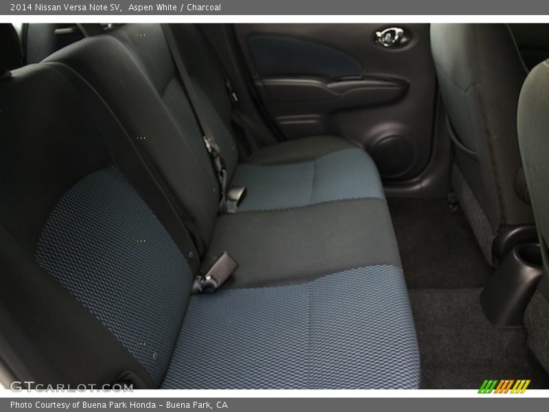 Aspen White / Charcoal 2014 Nissan Versa Note SV
