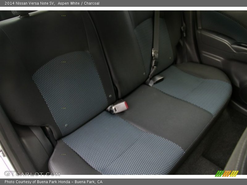 Aspen White / Charcoal 2014 Nissan Versa Note SV