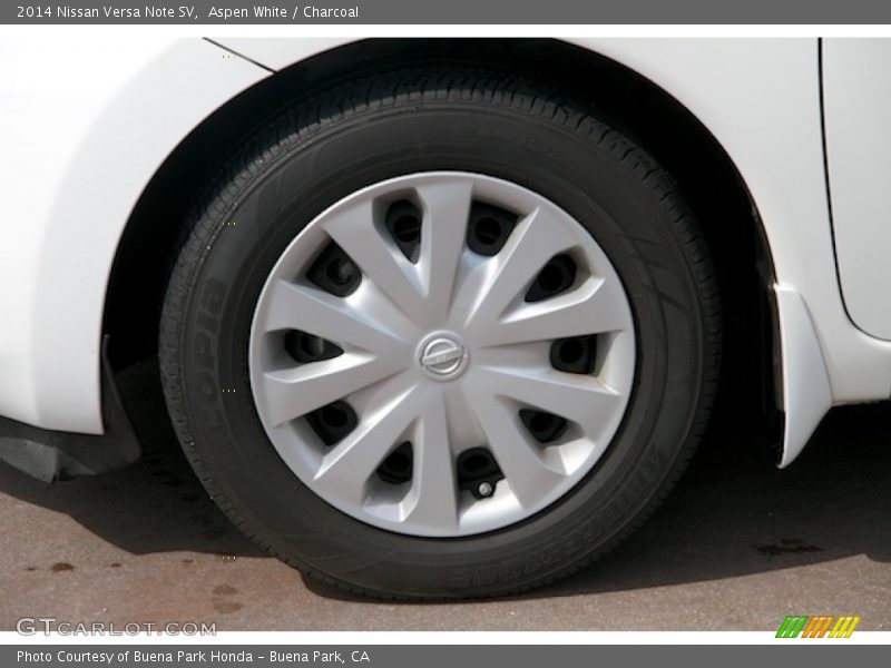 Aspen White / Charcoal 2014 Nissan Versa Note SV