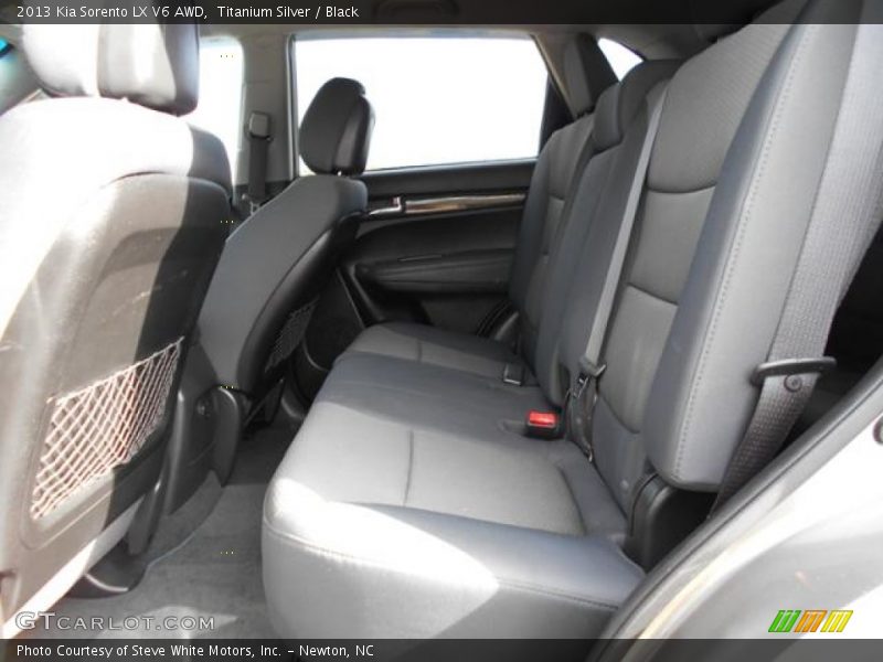Titanium Silver / Black 2013 Kia Sorento LX V6 AWD