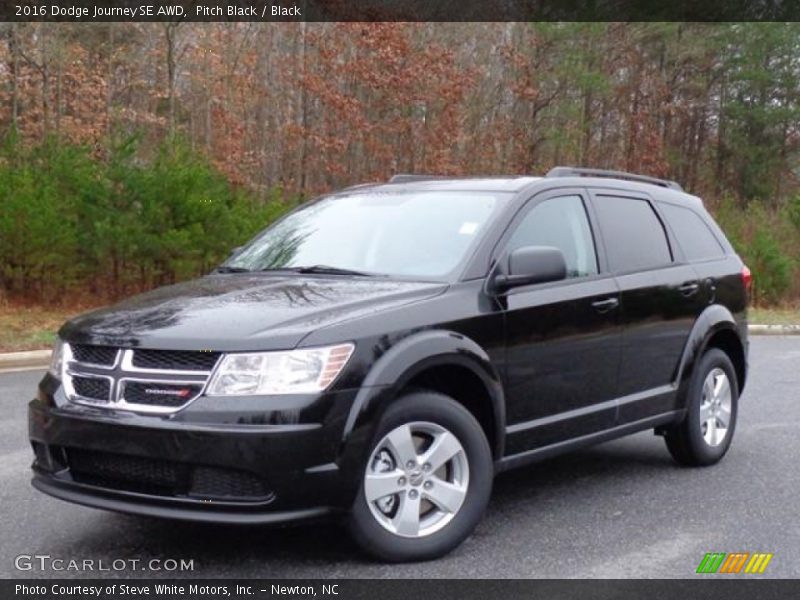 Front 3/4 View of 2016 Journey SE AWD